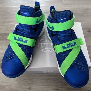 Sold - Nike LeBron Soldier 9 men basketball shoes size 9